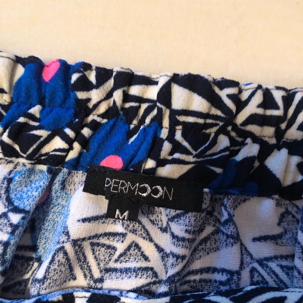 Pretty Patterned Skirt - Picture 2 of 3